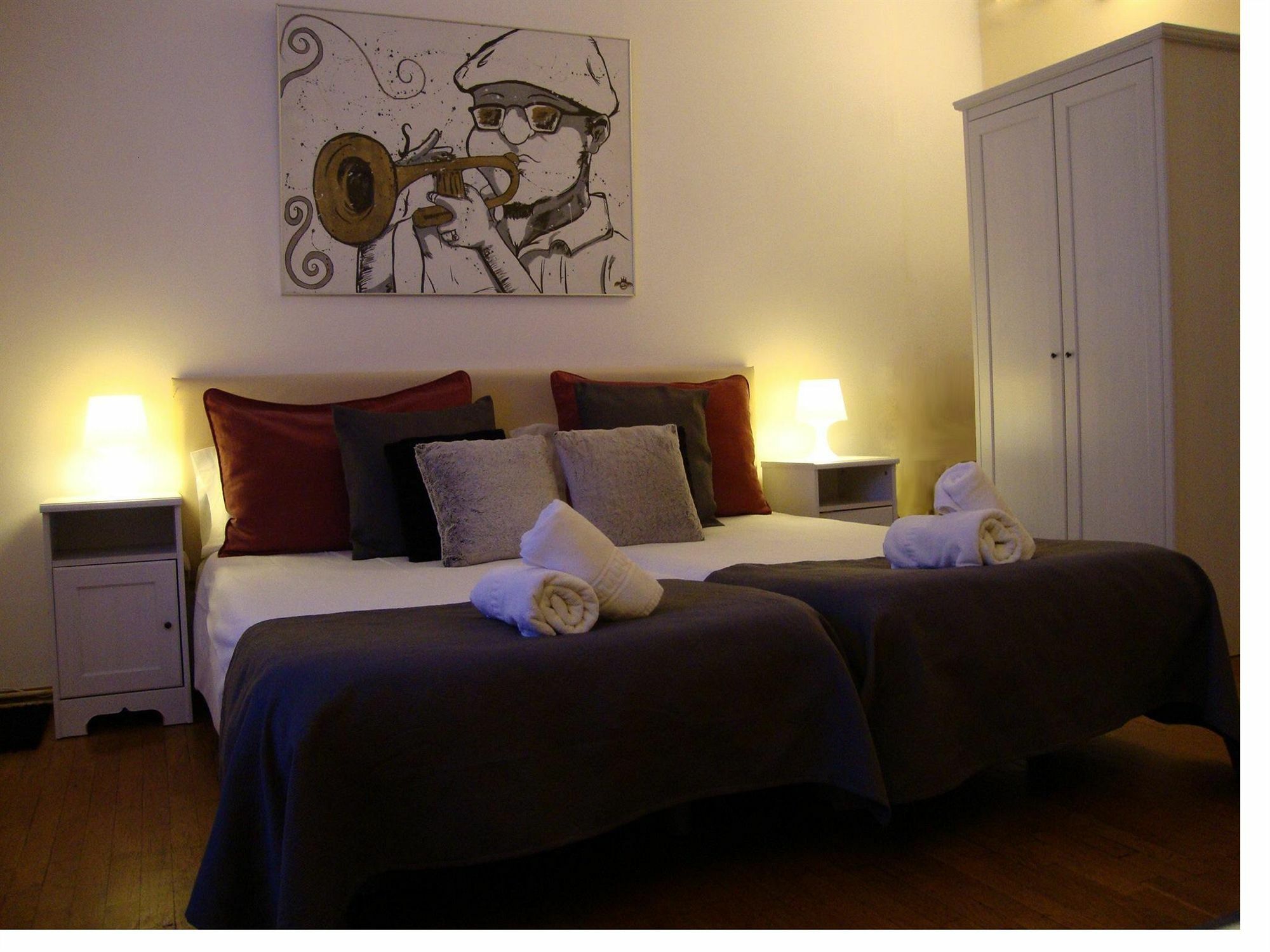 Petit Hotel Barcelona Exterior photo